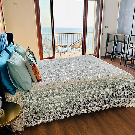 Blumare Arthouse Hotel Salerno Buitenkant foto