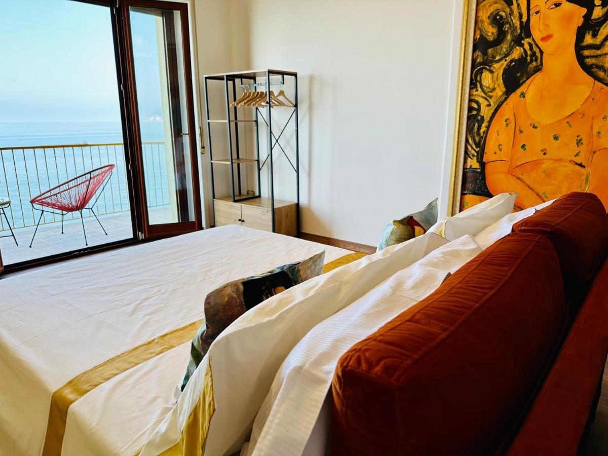 Blumare Arthouse Hotel Salerno Buitenkant foto