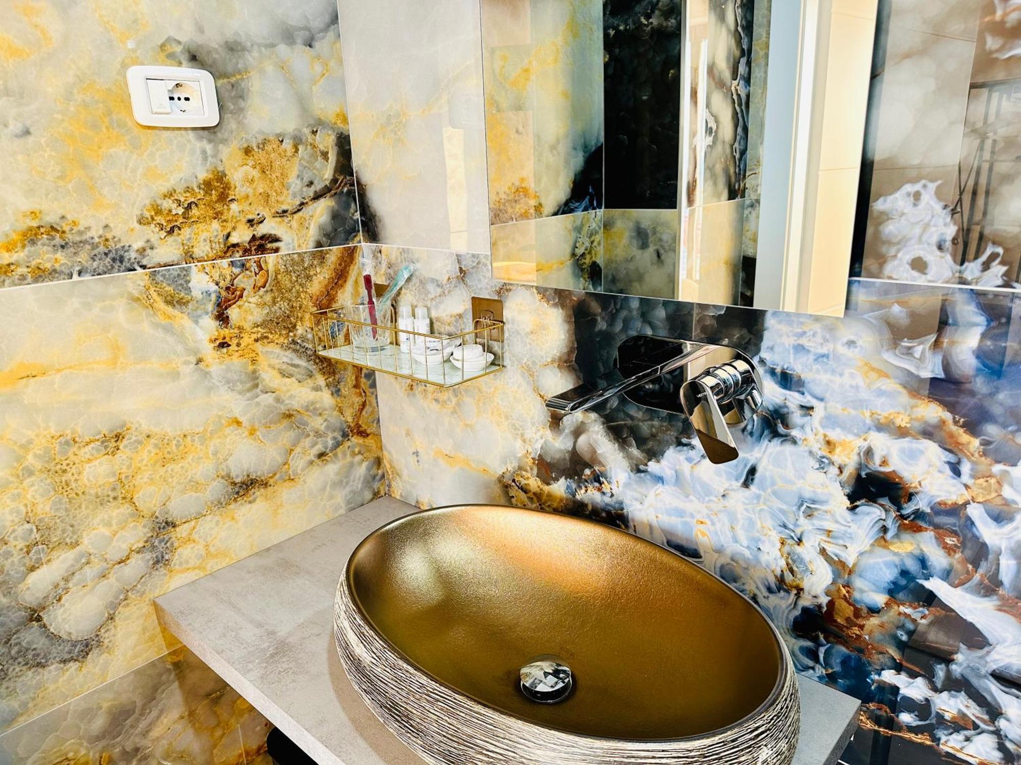 Blumare Arthouse Hotel Salerno Buitenkant foto