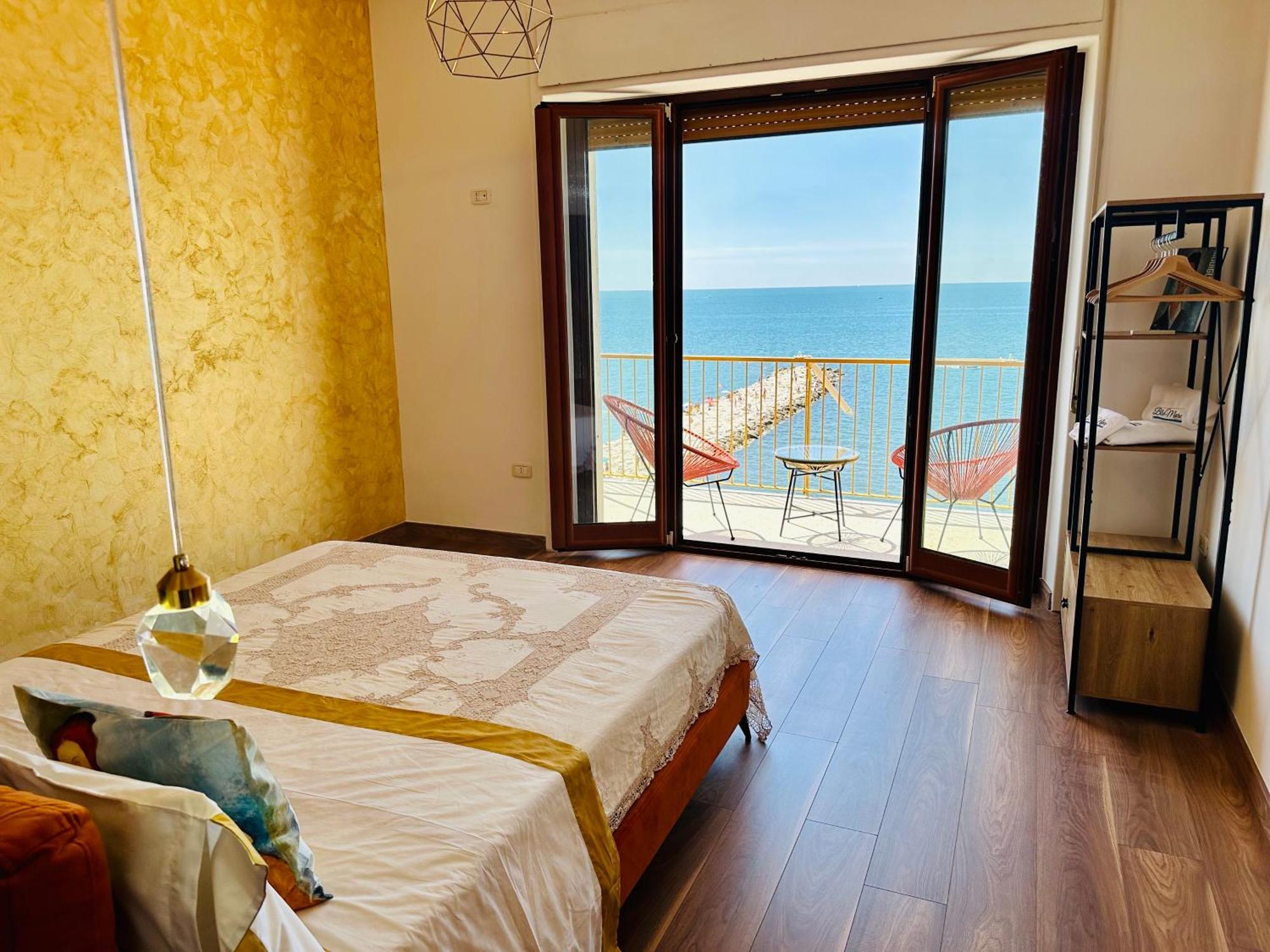 Blumare Arthouse Hotel Salerno Buitenkant foto